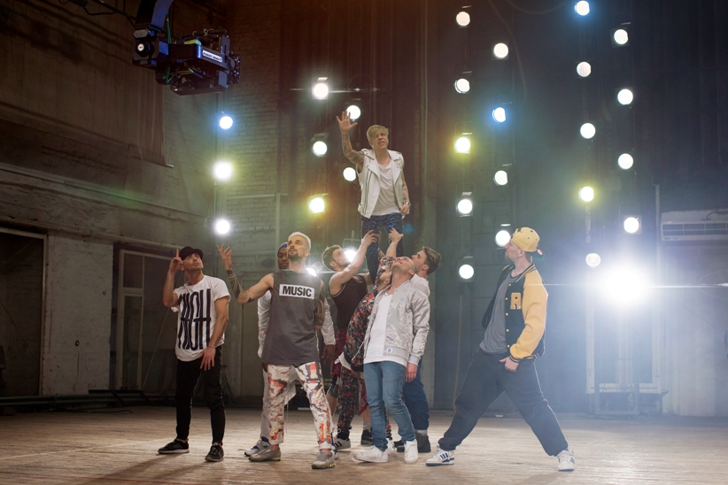 Quest Pistols и Monatik сняли видео на языке тела